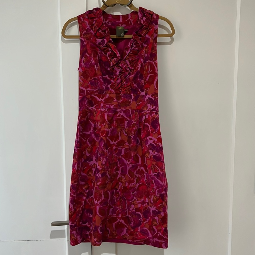 Taylor Size 4 Red floral summer romantic dress